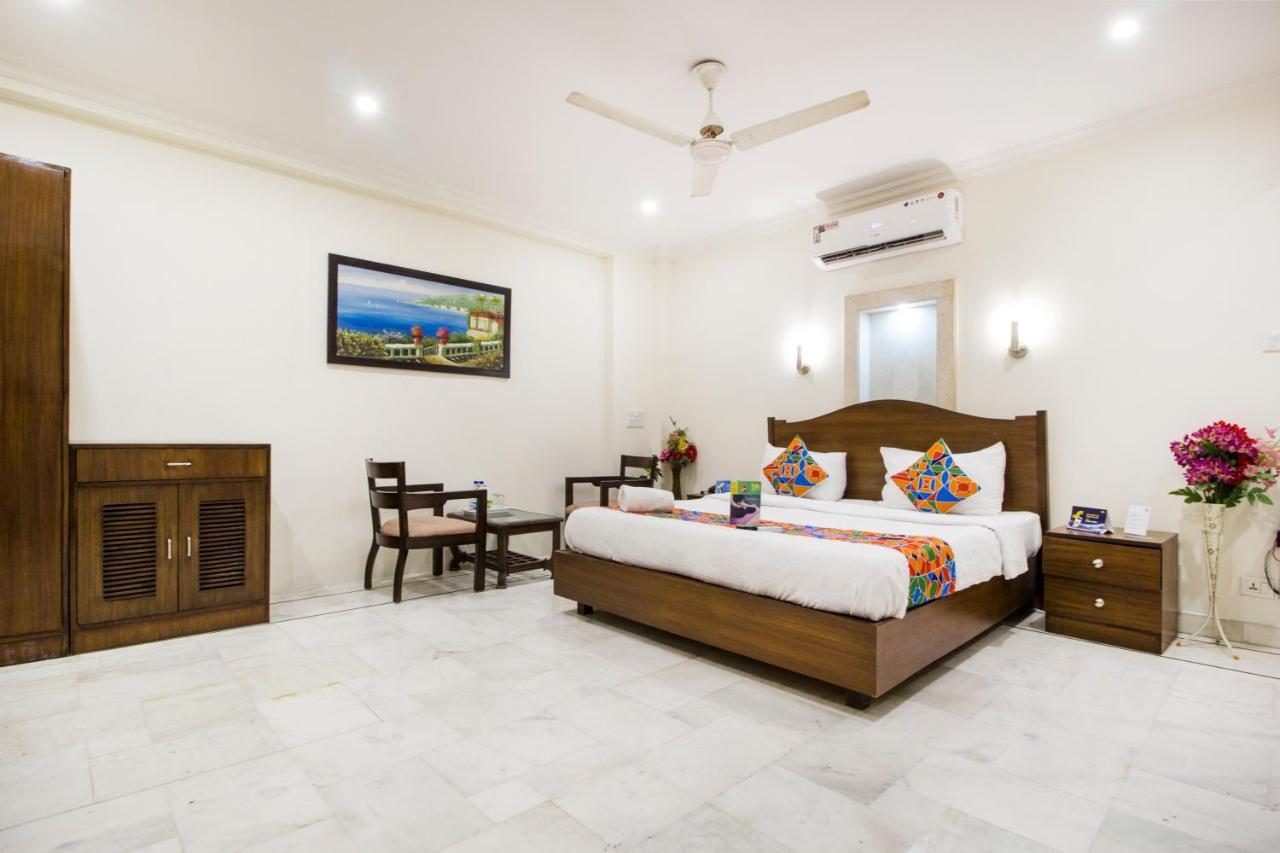 Fabhotel Namaste Bnb & Service Apartments Vasant Vihar Нью-Дели Экстерьер фото